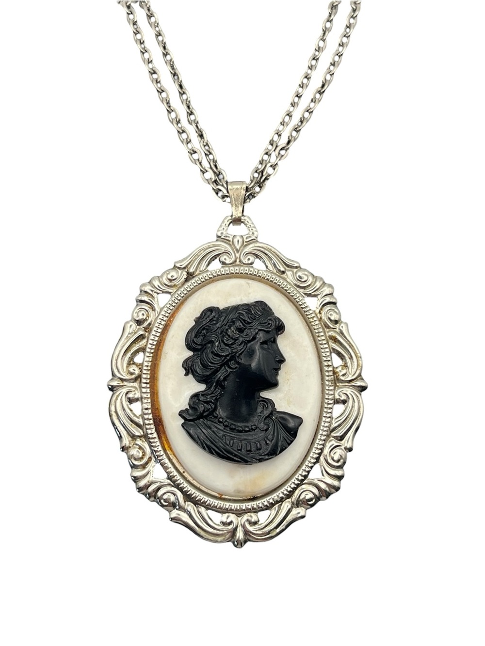Black & cream Cameo lady silhouette pendant on silver tone chain necklace